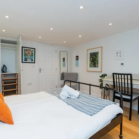 The Old Wire Factory - 2 Bed, Close To City Centre, Fast Wifi, Comfortable Home From Home Bristol Exterior photo
