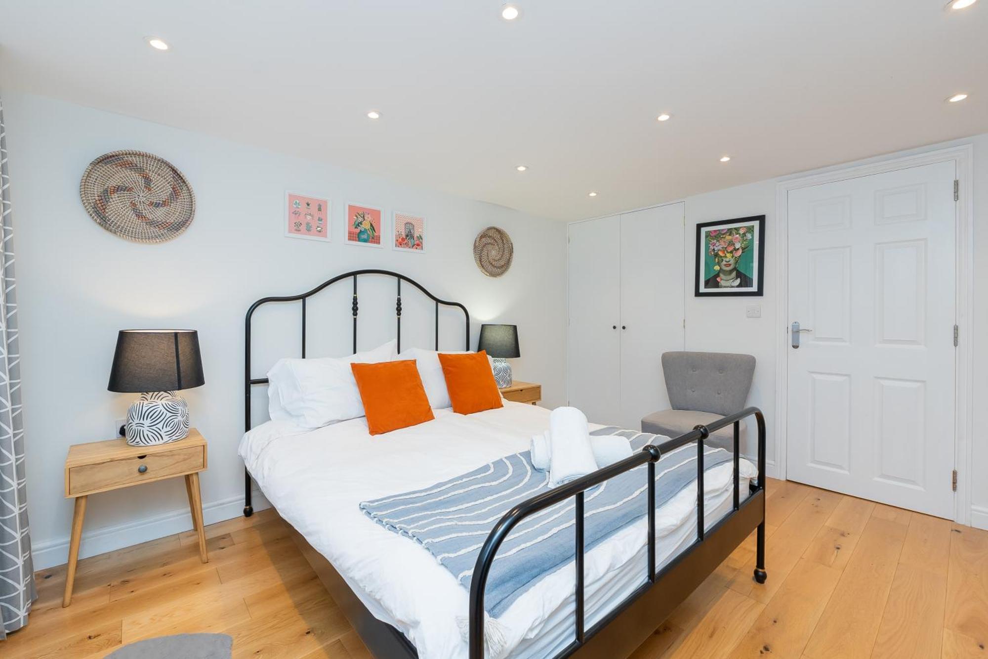The Old Wire Factory - 2 Bed, Close To Centre, Fast Wifi, Comfortable From Appartamento