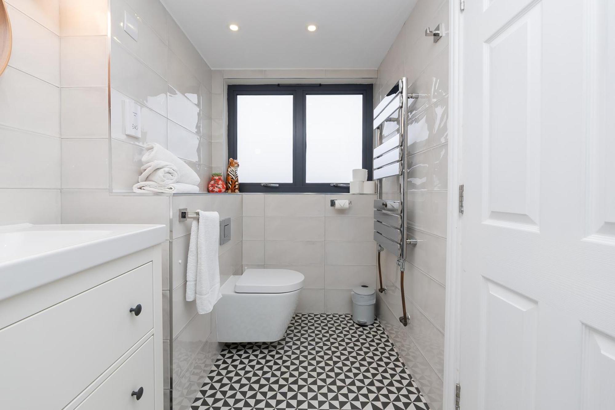 The Old Wire Factory - 2 Bed, Close To Centre, Fast Wifi, Comfortable From Appartamento
